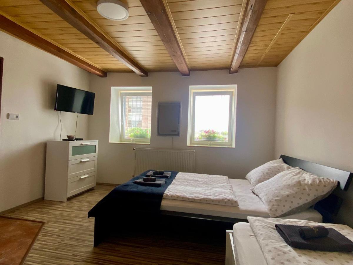 Ubytovani Gm Znojmo Extérieur photo